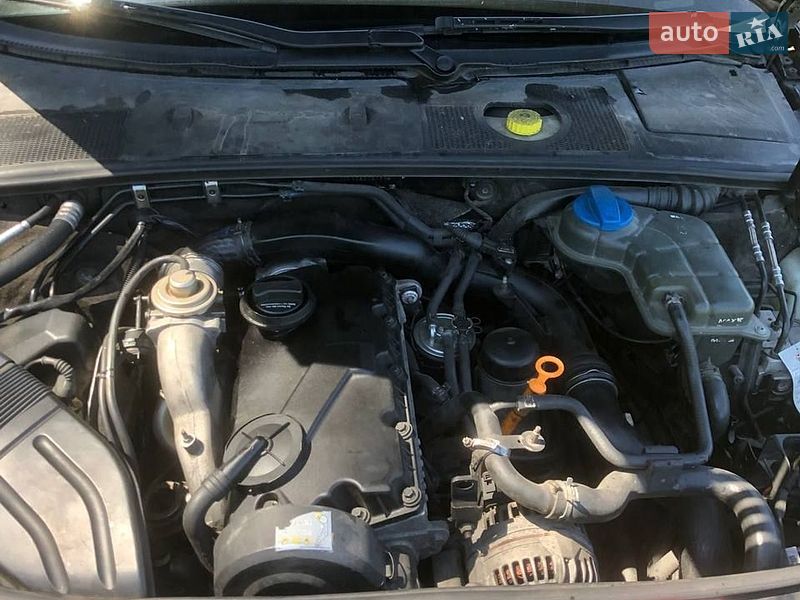Седан Audi A4 2002 в Глинянах