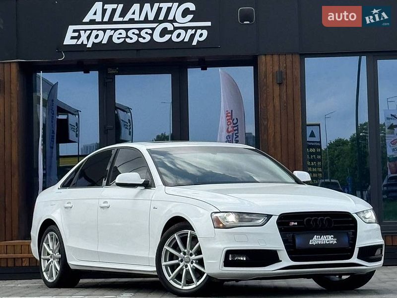 Седан Audi A4 2016 в Киеве
