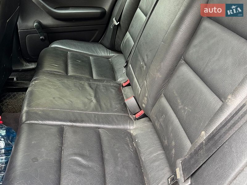 Універсал Audi A4 2002 в Чернівцях