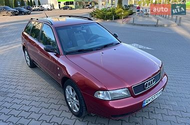 Універсал Audi A4 1996 в Житомирі