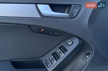 Седан Audi A4 2014 в Львове