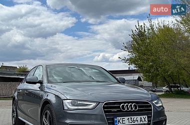 Седан Audi A4 2014 в Днепре