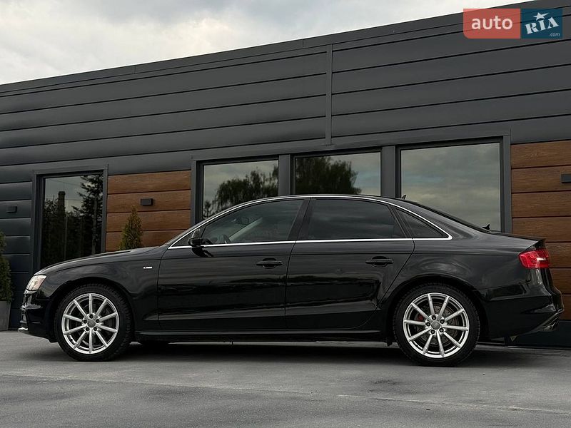 Седан Audi A4 2014 в Рівному