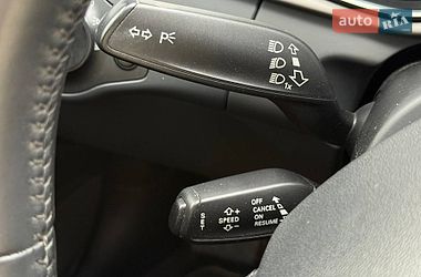 Седан Audi A4 2014 в Рівному