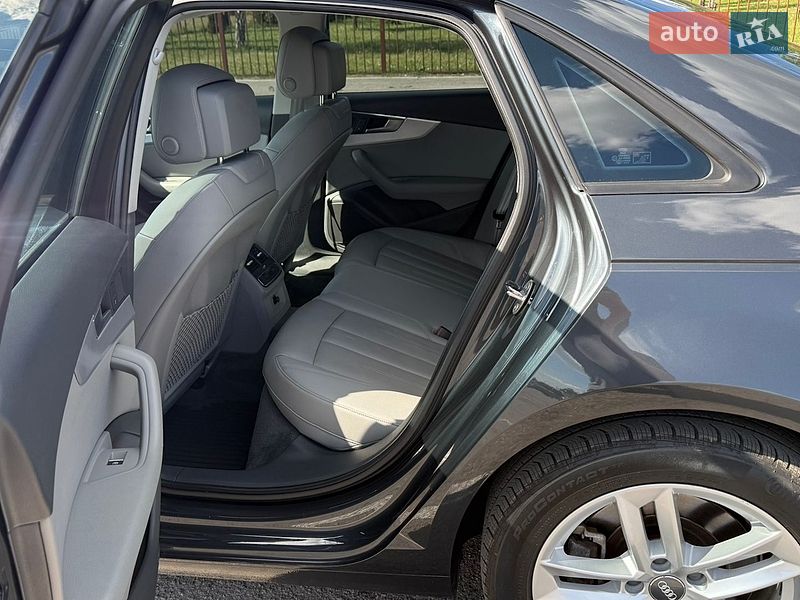 Седан Audi A4 2017 в Луцке