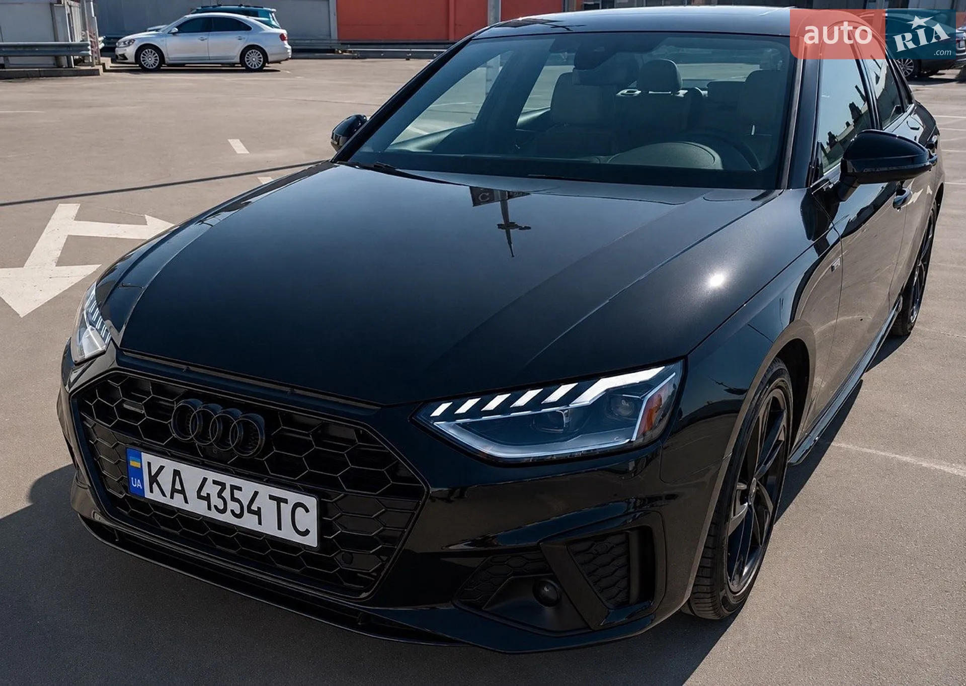 Audi A4 2016 VIN WAUGMAF40HN042599 фото оголошення 13 з 23
