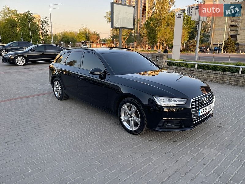 Універсал Audi A4 2016 в Києві