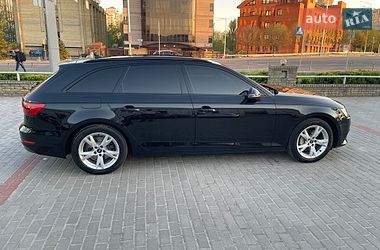 Універсал Audi A4 2016 в Києві