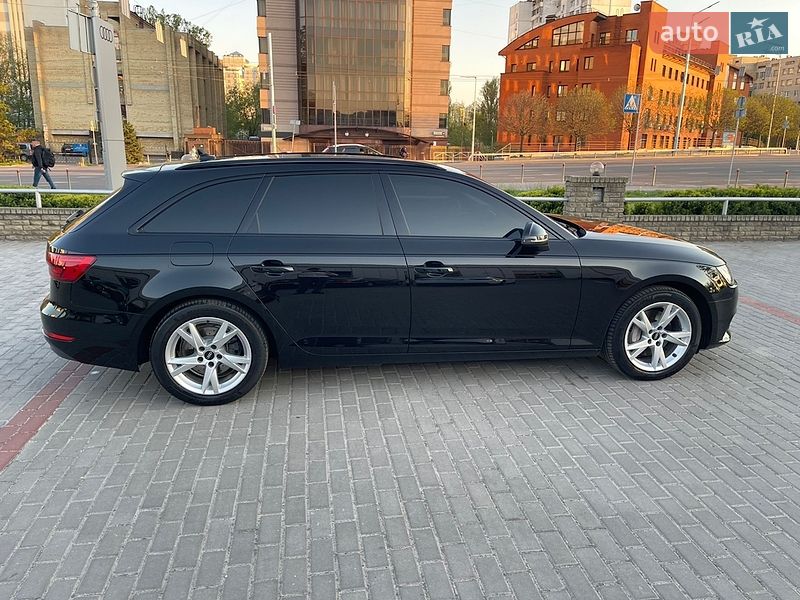 Універсал Audi A4 2016 в Києві