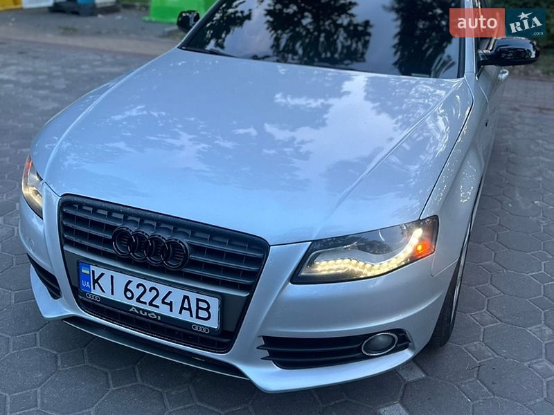 Седан Audi A4 2012 в Киеве