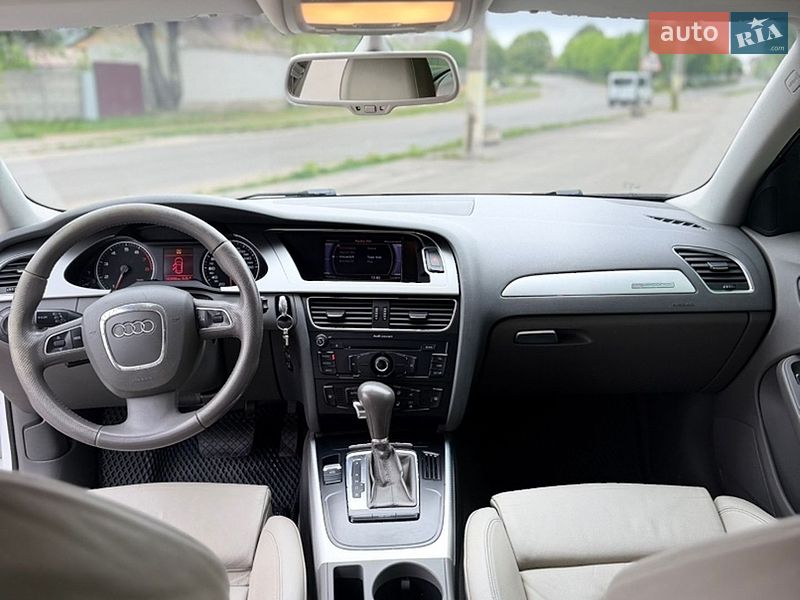 Універсал Audi A4 2009 в Макарові