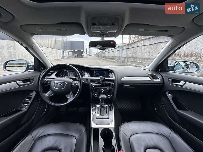 Седан Audi A4 2014 в Киеве