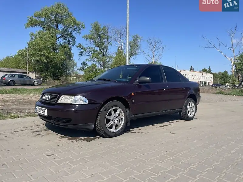 Audi A4 1996 VIN WAUZZZ8DZTA063067 фото оголошення 2 з 34