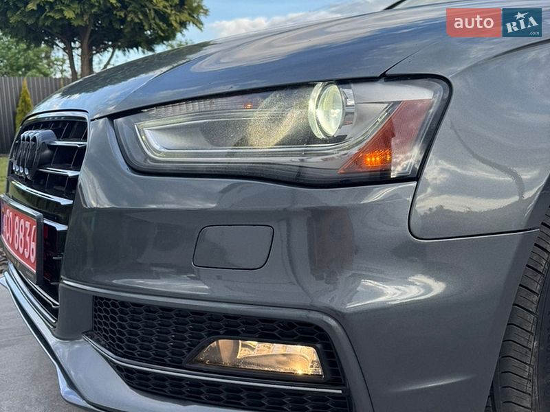 Седан Audi A4 2014 в Львове