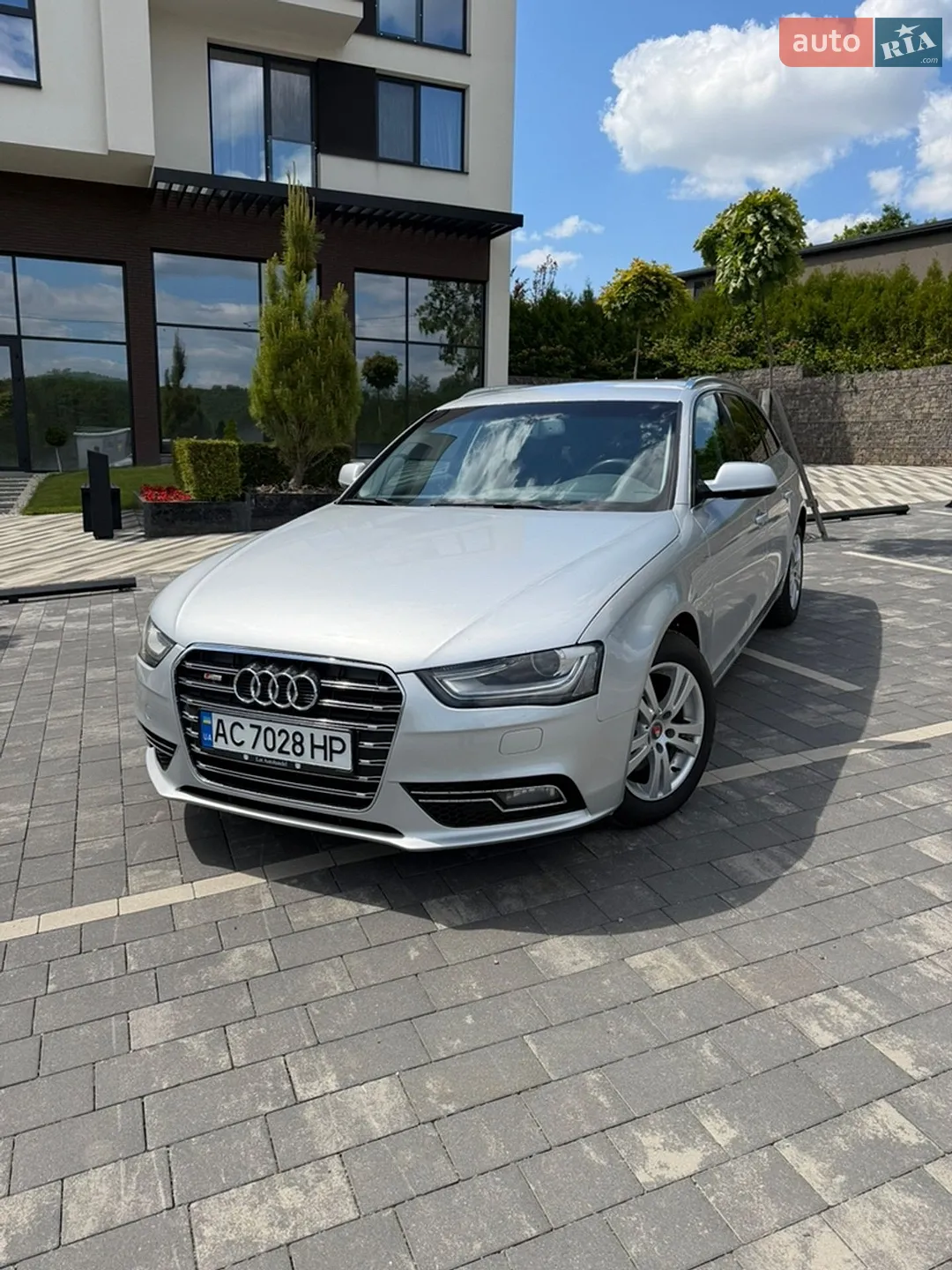 2012 Audi A4 - фото 1