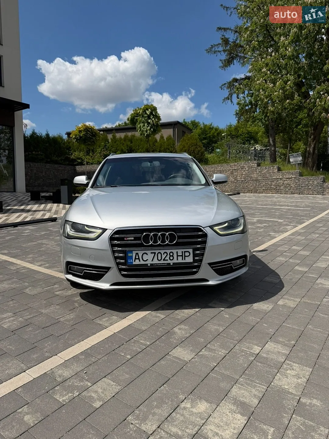 2012 Audi A4 - мініатюра 12