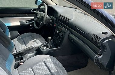 Седан Audi A4 1997 в Львове