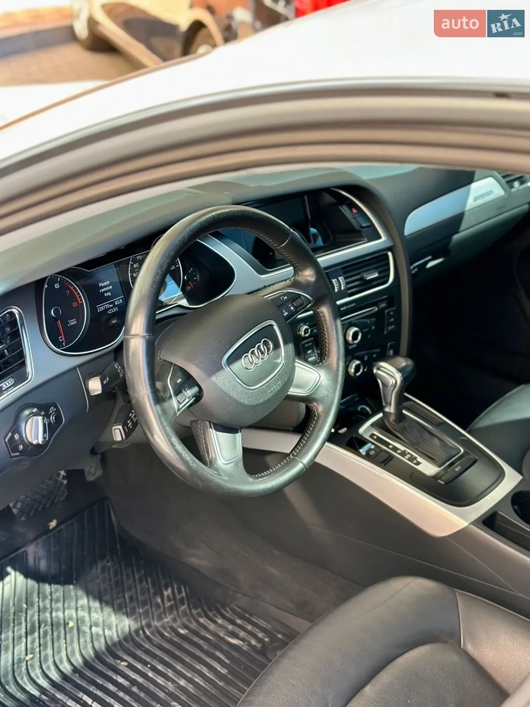 2012 Audi A4 - мініатюра 18