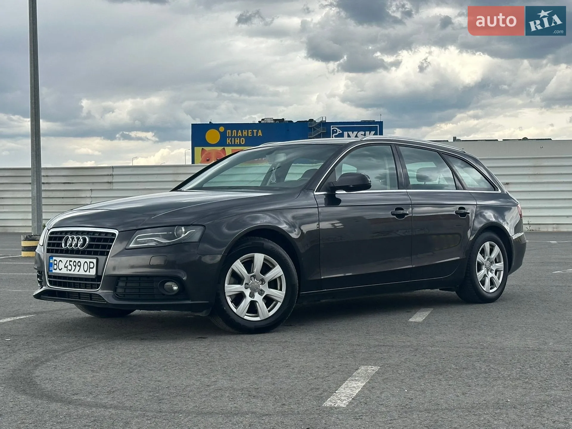 2010 Audi A4 - мініатюра 10