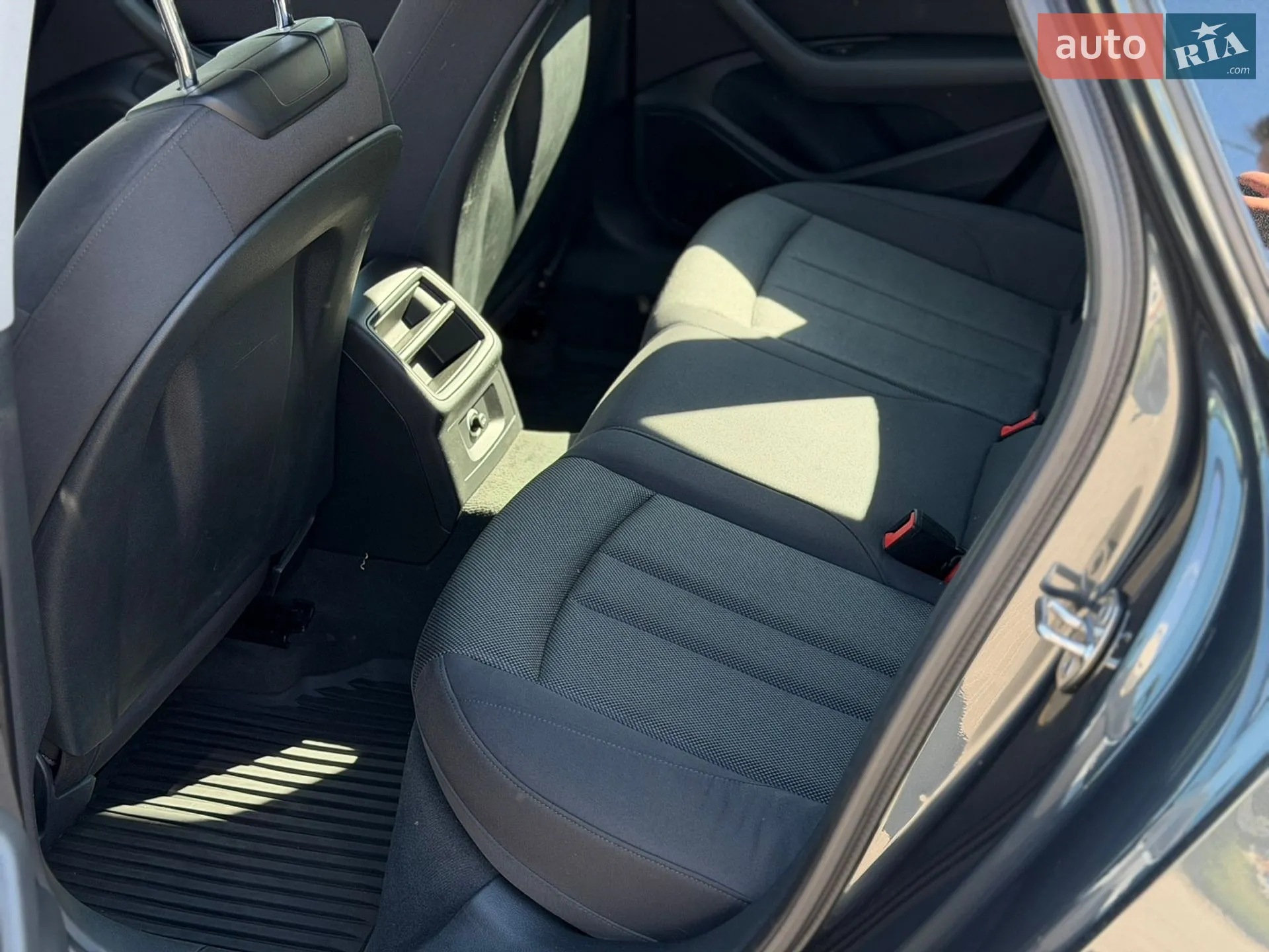 2017 Audi A4 - мініатюра 18