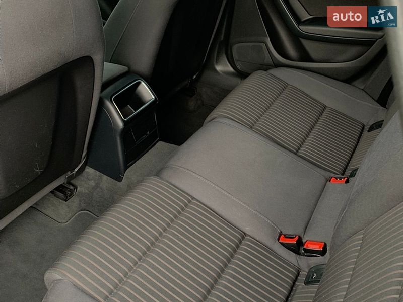 Универсал Audi A4 2014 в Бродах