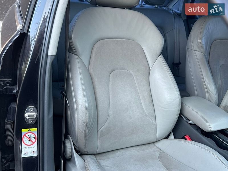 Седан Audi A4 2011 в Сторожинці