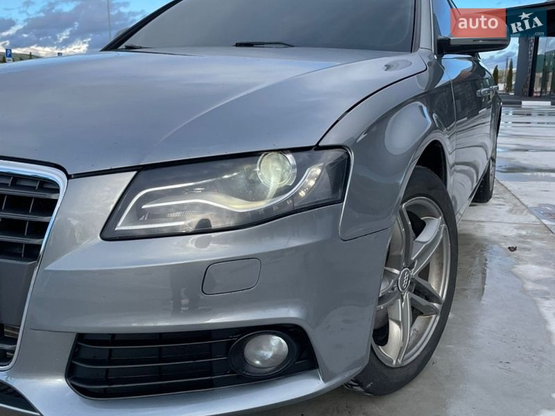 Седан Audi A4 2008 в Звягеле