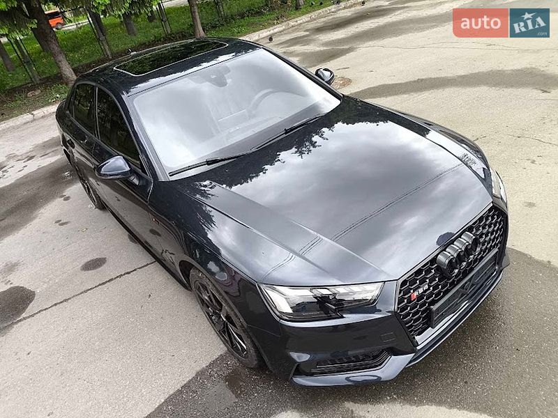 Седан Audi A4 2018 в Сумах