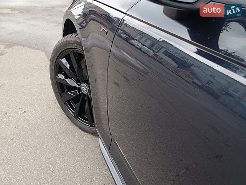 Седан Audi A4 2018 в Сумах