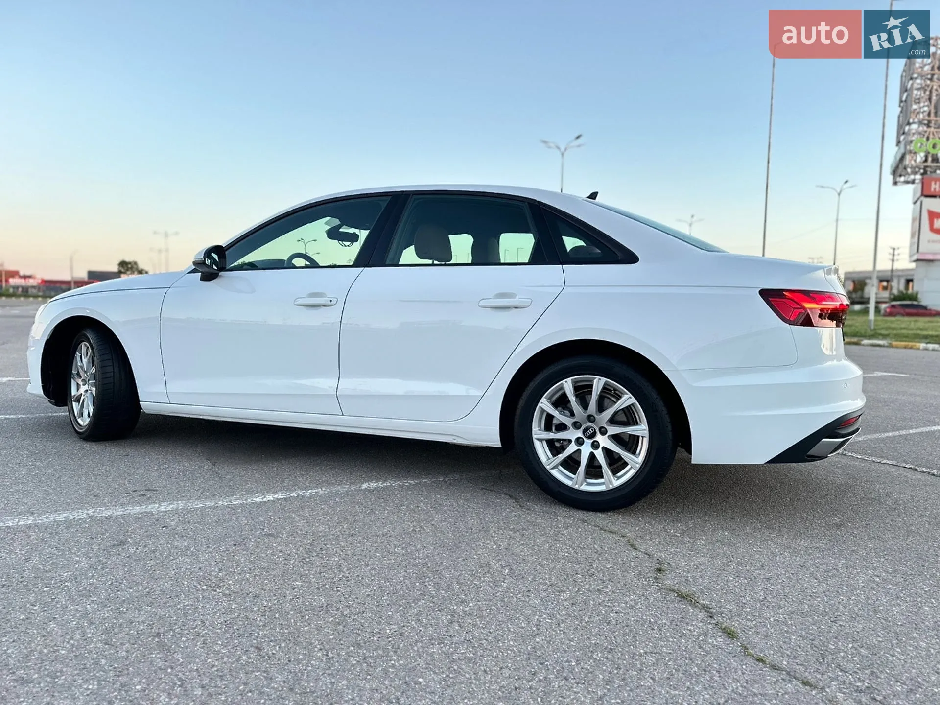 2022 Audi A4 - мініатюра 28