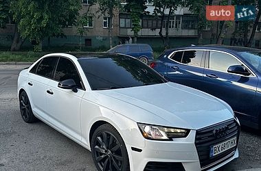 Седан Audi A4 2016 в Хмельницькому
