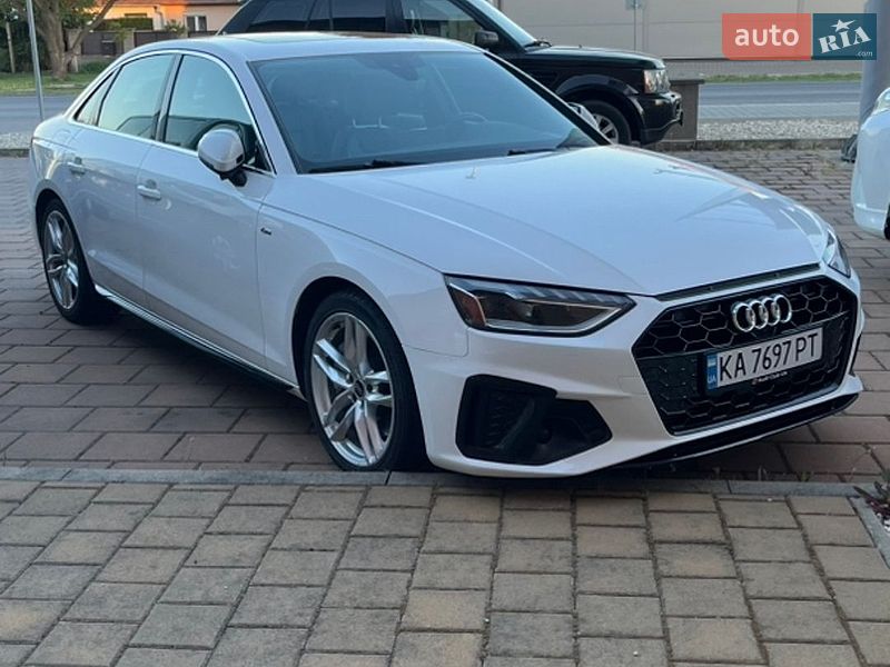 Audi A4 2022