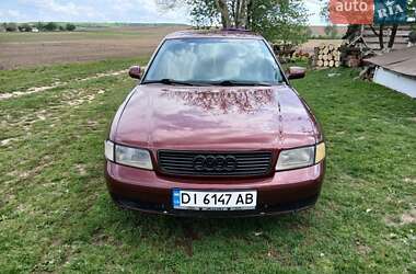 Седан Audi A4 1997 в Ровно