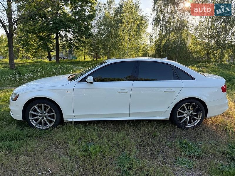 Седан Audi A4 2013 в Олександрії