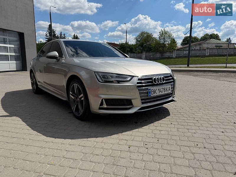 Седан Audi A4 2017 в Львові