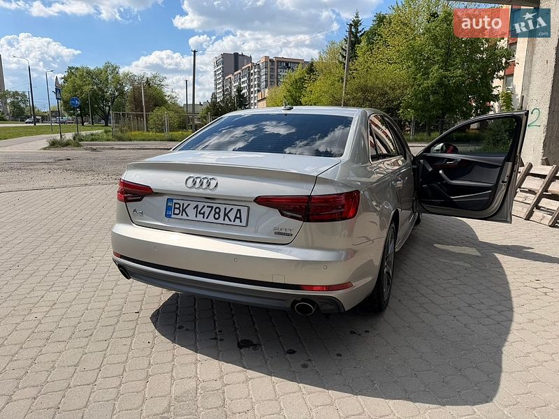 Седан Audi A4 2017 в Львові