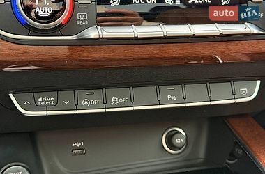 Седан Audi A4 2021 в Киеве