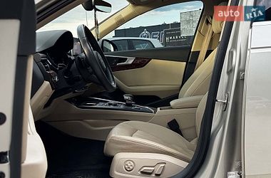 Седан Audi A4 2016 в Львове