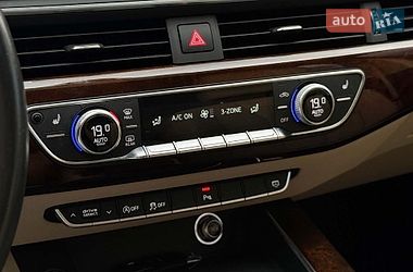 Седан Audi A4 2016 в Львове