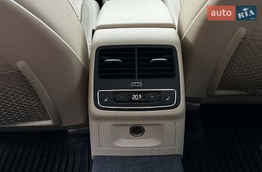 Седан Audi A4 2016 в Львове