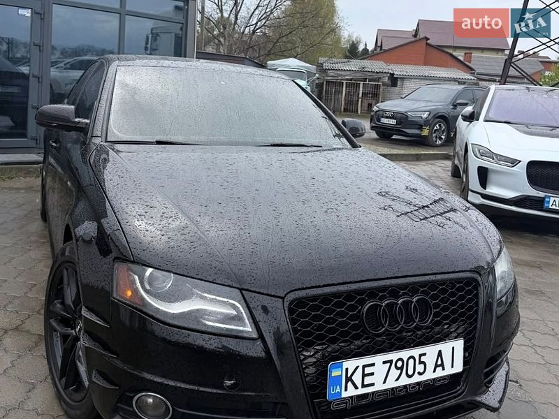 Седан Audi A4 2012 в Днепре