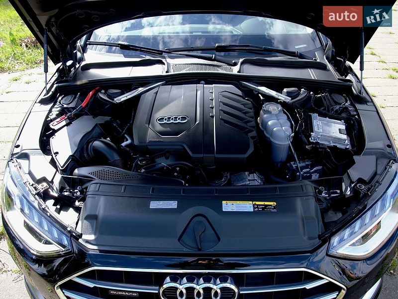 Седан Audi A4 2023 в Киеве