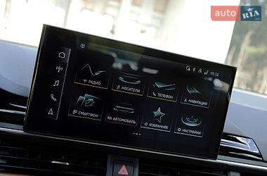 Седан Audi A4 2023 в Киеве