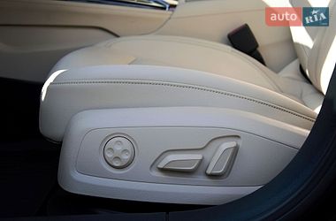 Седан Audi A4 2023 в Киеве