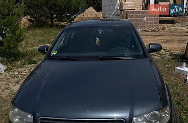 Седан Audi A4 2000 в Гореничах