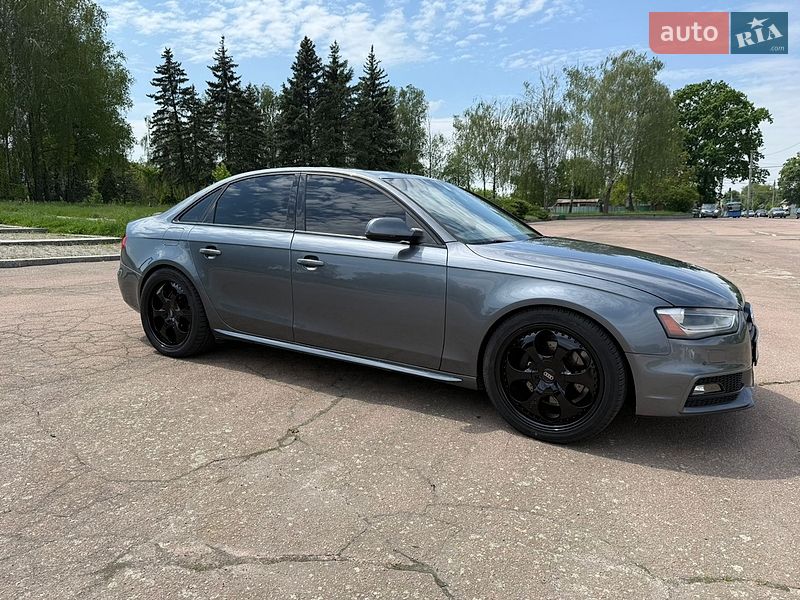 Седан Audi A4 2013 в Житомирі