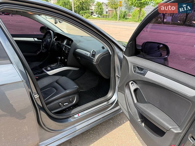 Седан Audi A4 2013 в Житомирі