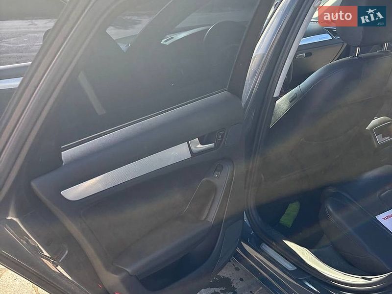 Седан Audi A4 2011 в Фастове