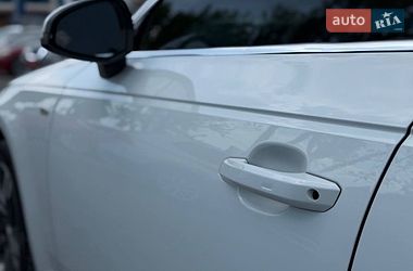 Седан Audi A4 2016 в Львове