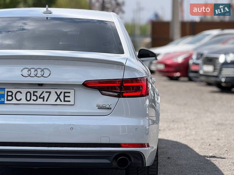 Седан Audi A4 2016 в Львове